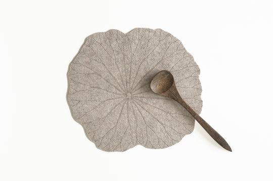 Placemats Set "Lotos Leaf"