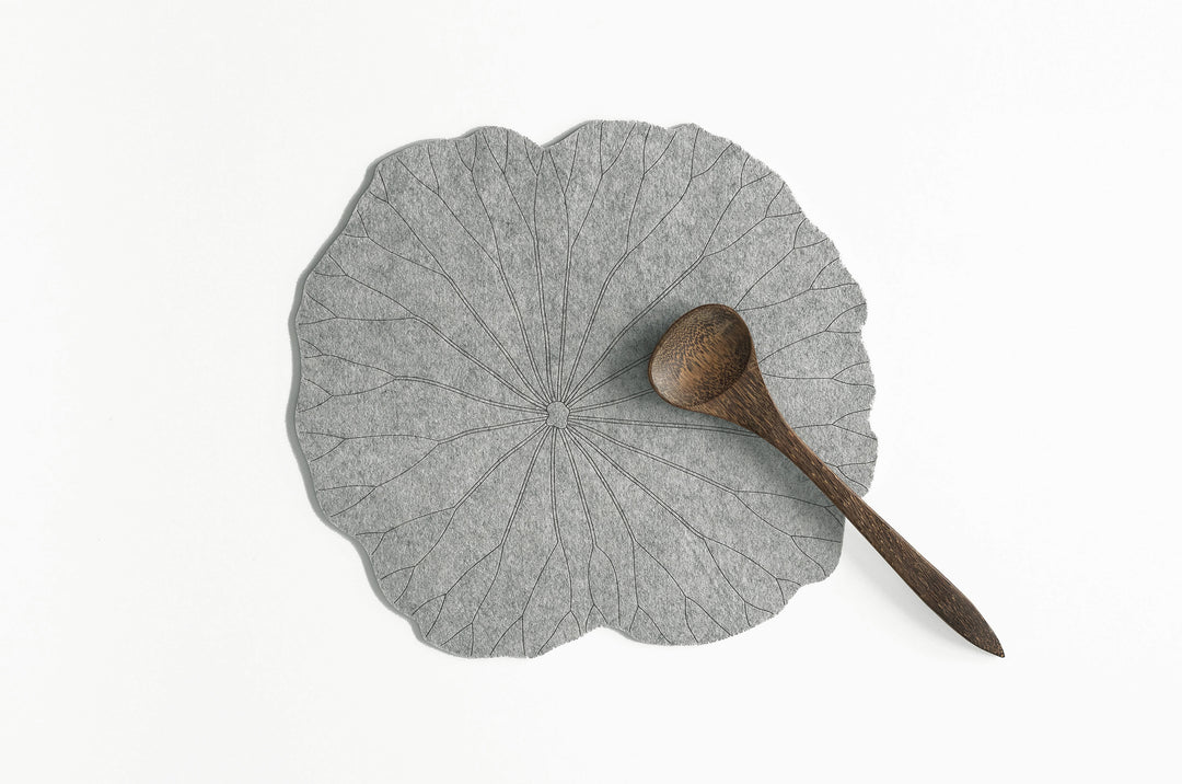 Placemats Set "Lotos Leaf"
