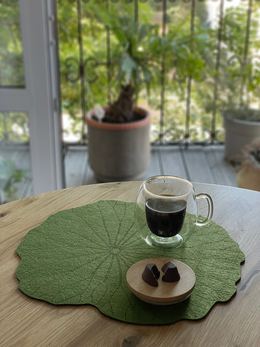 Placemats Set "Lotos Leaf"
