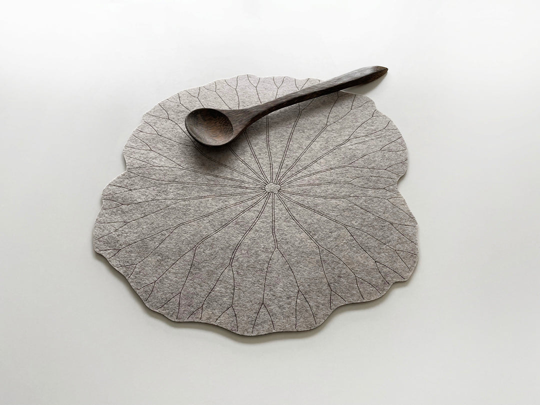 Placemats Set "Lotos Leaf"