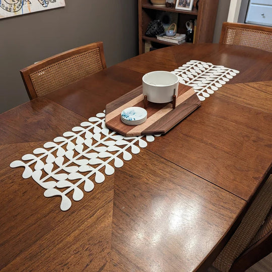 Table Runner "Sprigs"