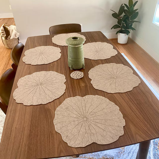 Placemats Set "Lotos Leaf"