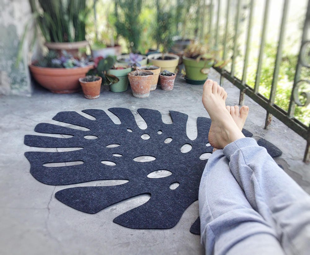 Large Monstera Leaf Mat