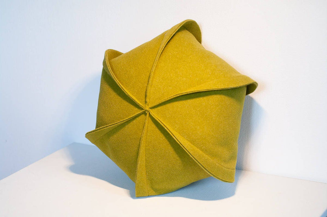 Accent Pillow "Hexagon"