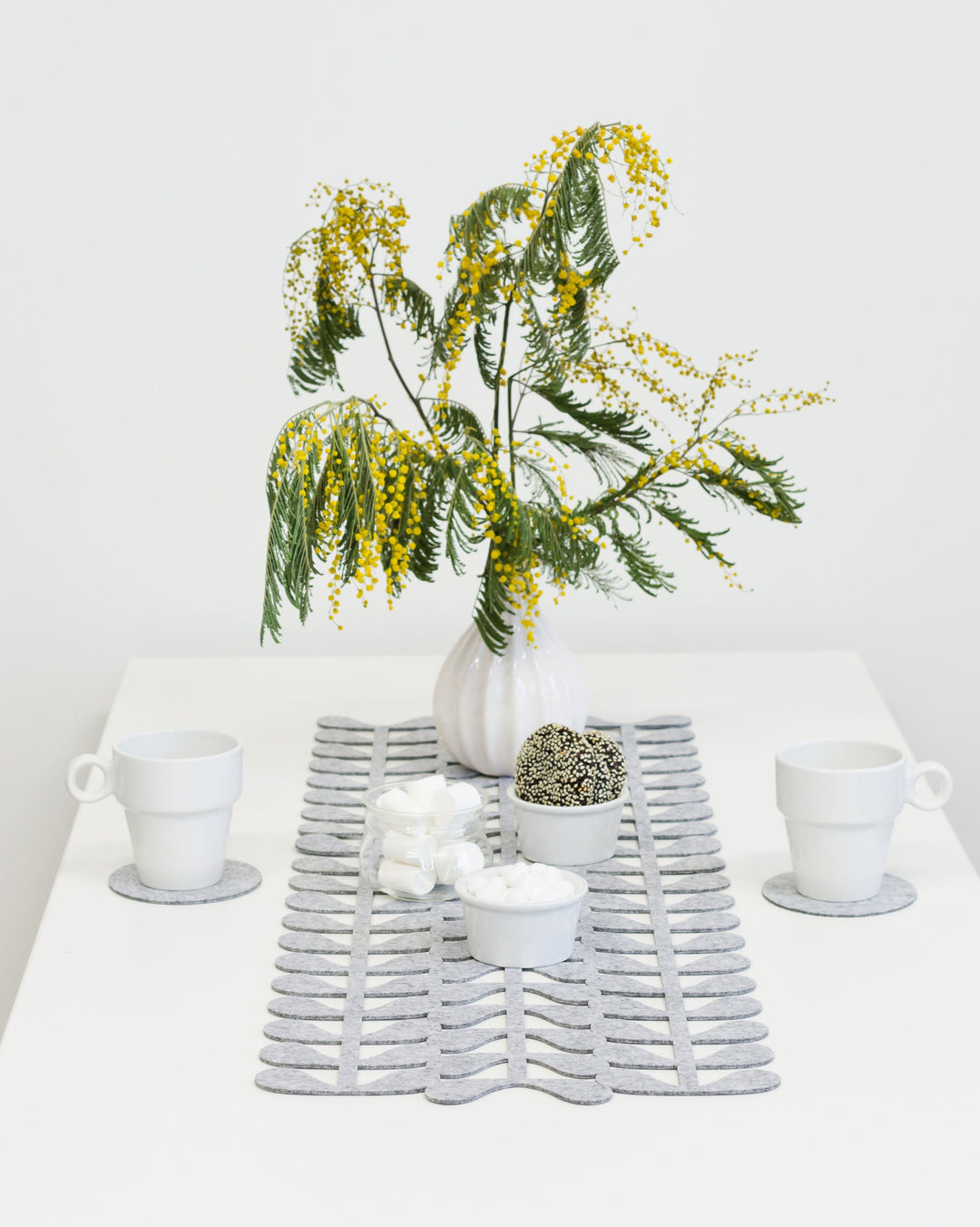 Table Runner "Sprigs"
